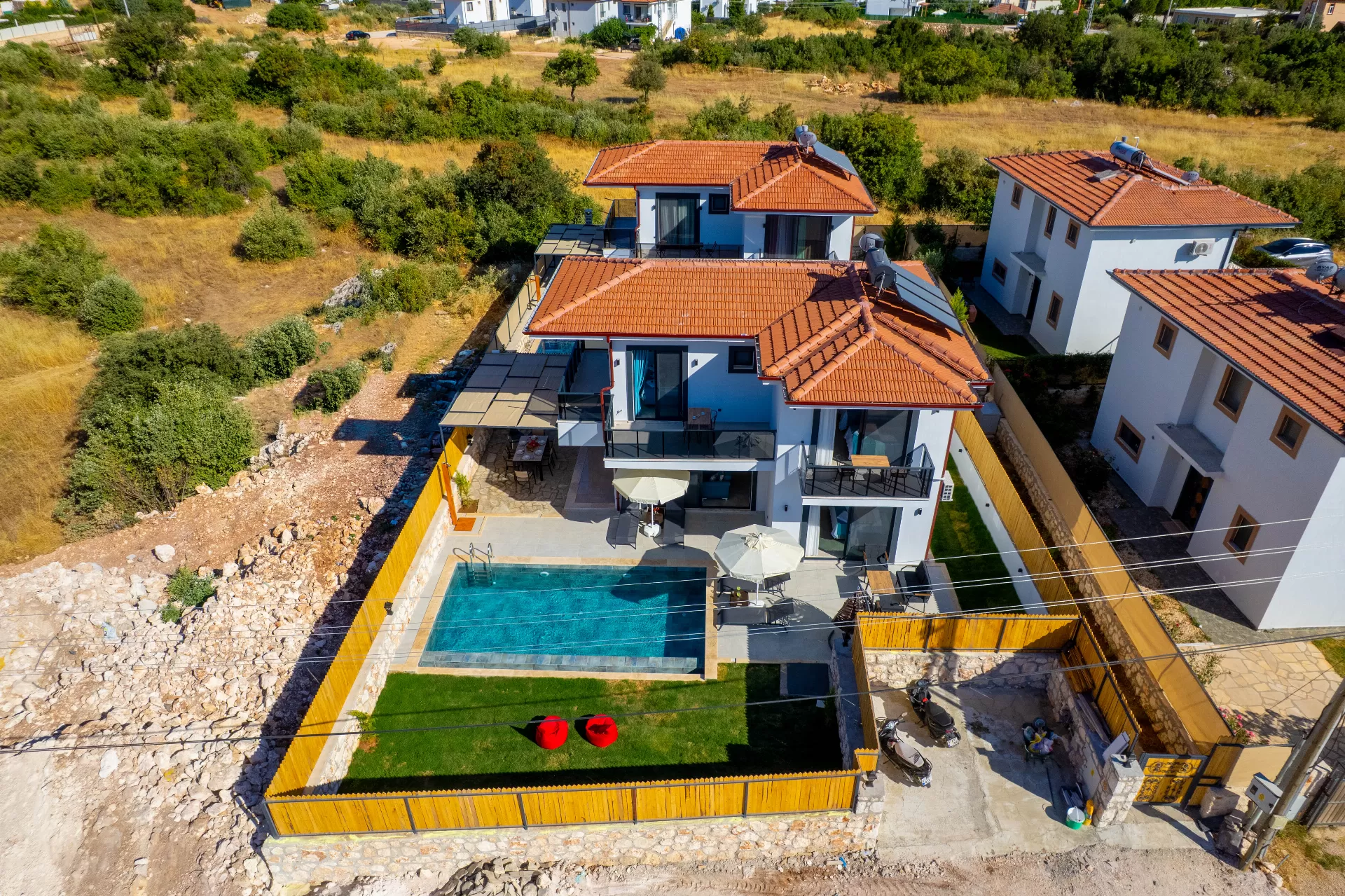 Villa White