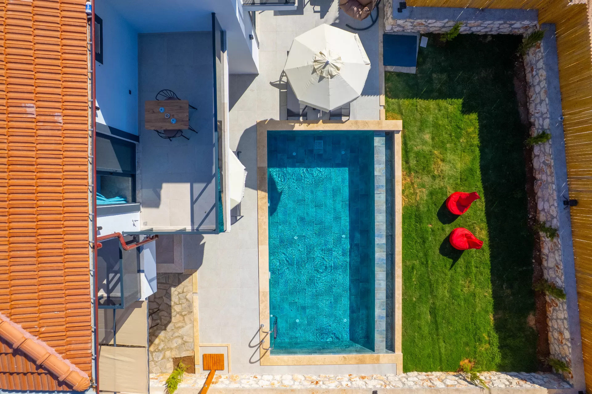 Villa White