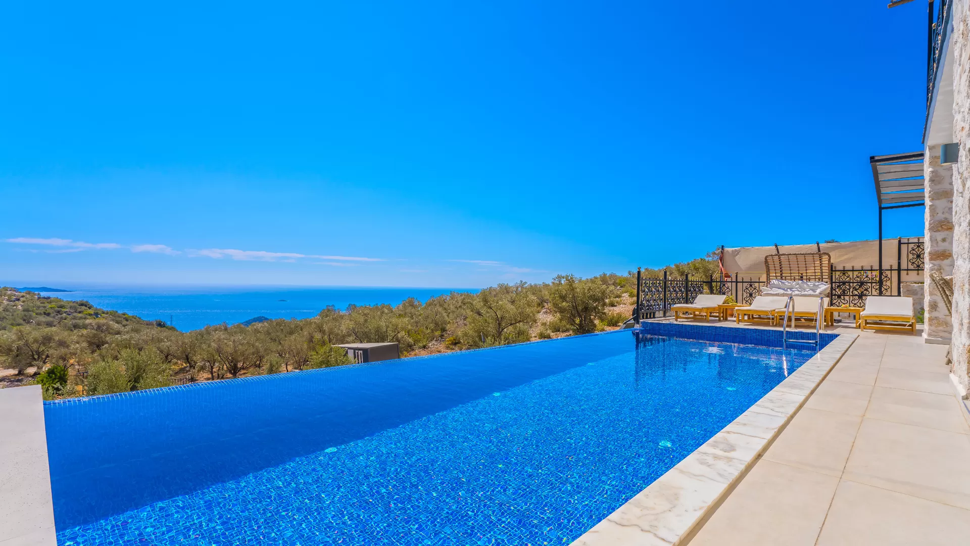Villa Topur