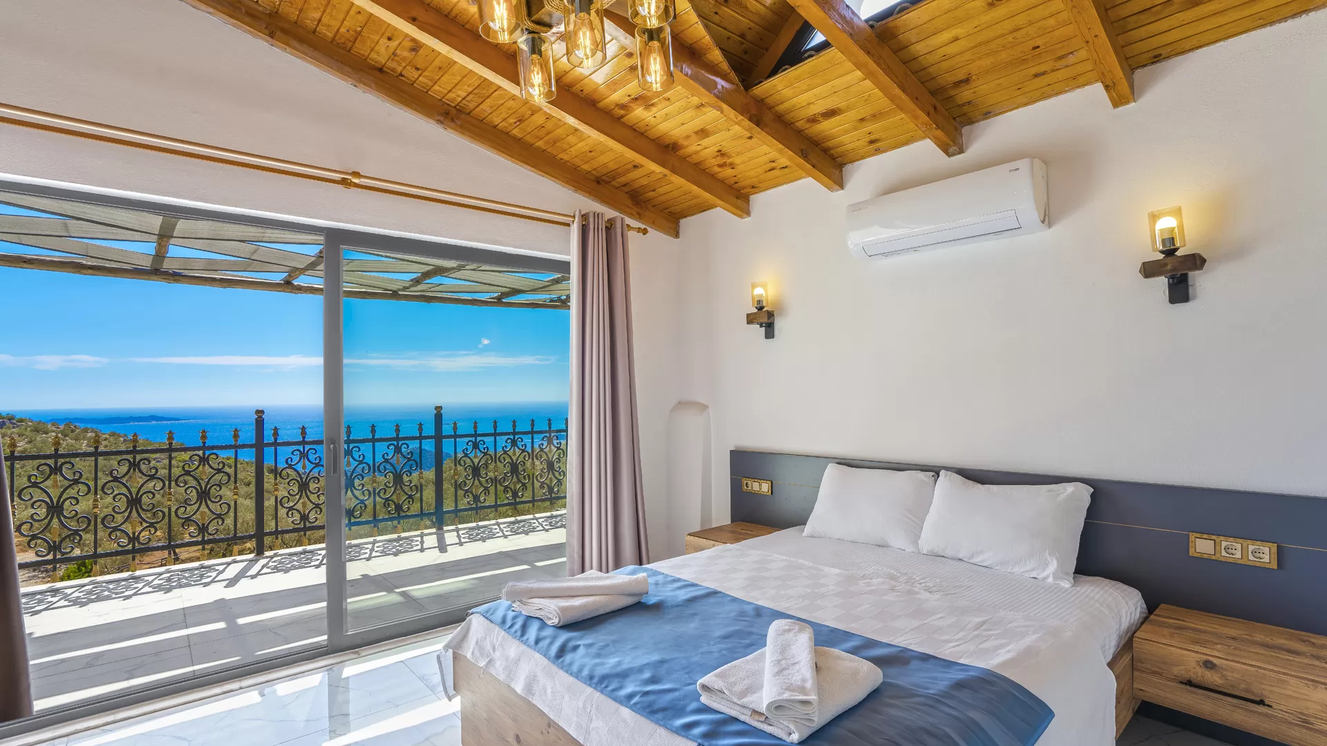Villa Topur