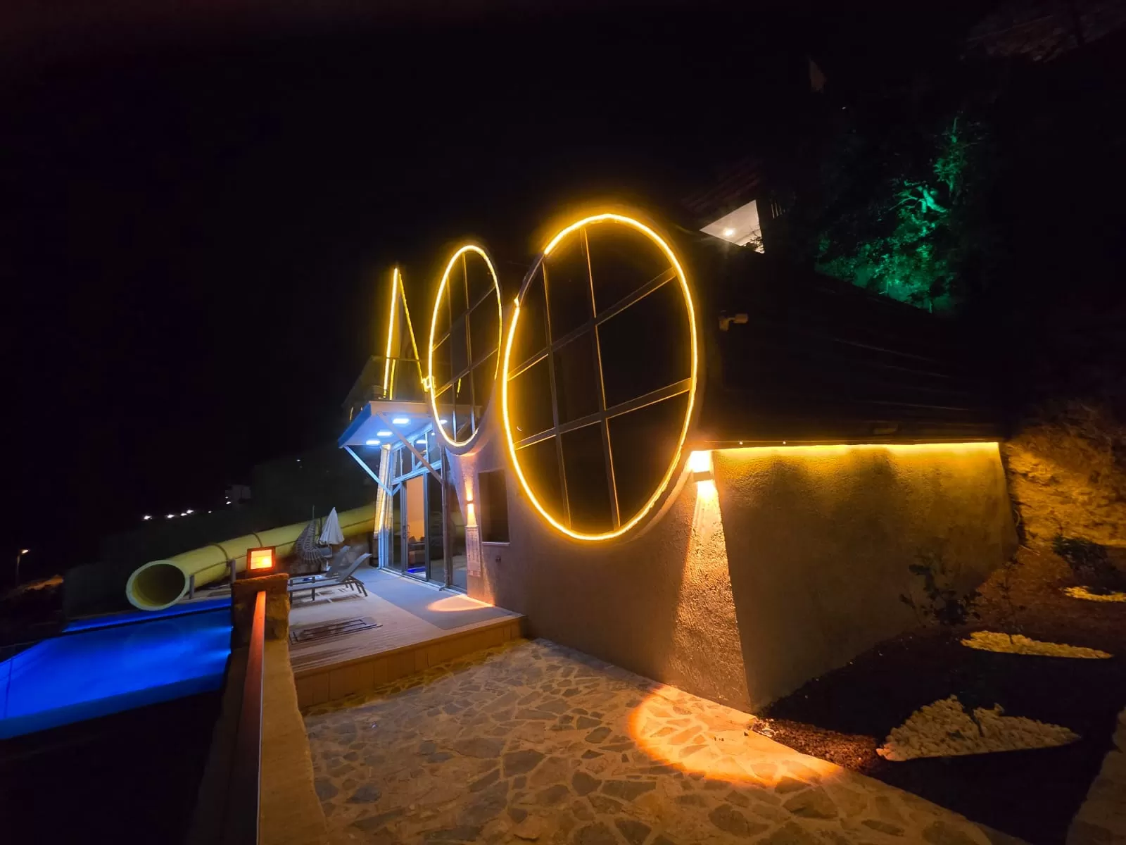 Villa Light