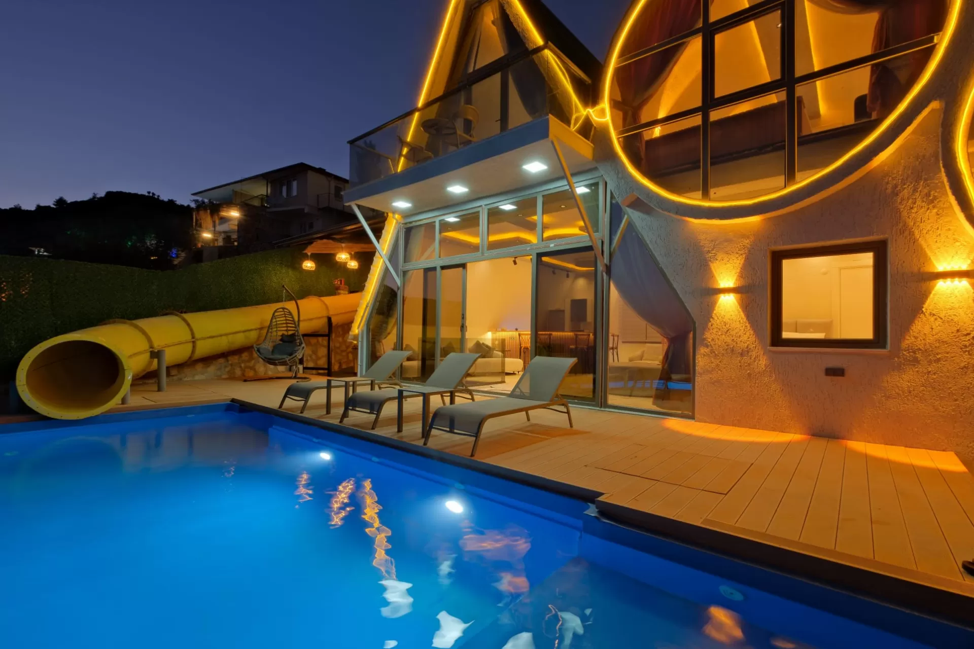 Villa Light